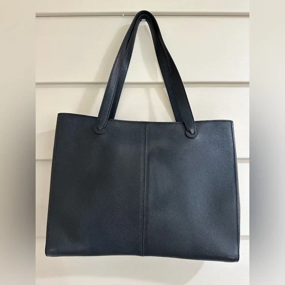 CHANEL Black Leather Caviar Tote - Picture 3 of 12